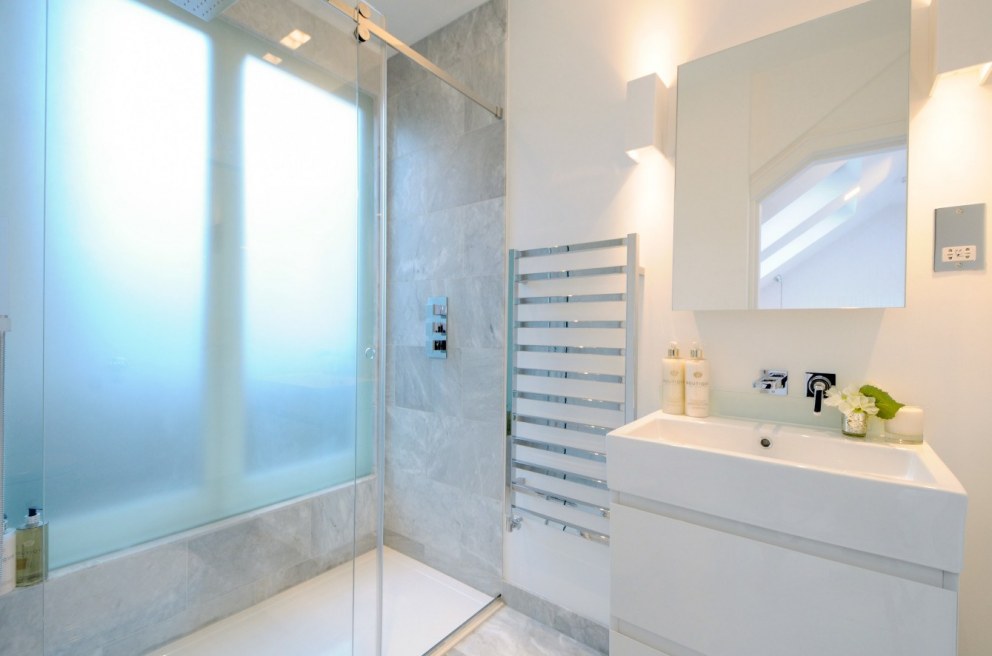 Gloucester Road Mews | Bathroom | Interior Designers